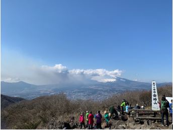 写真:西側は、富士山や愛鷹山系が見ることができる